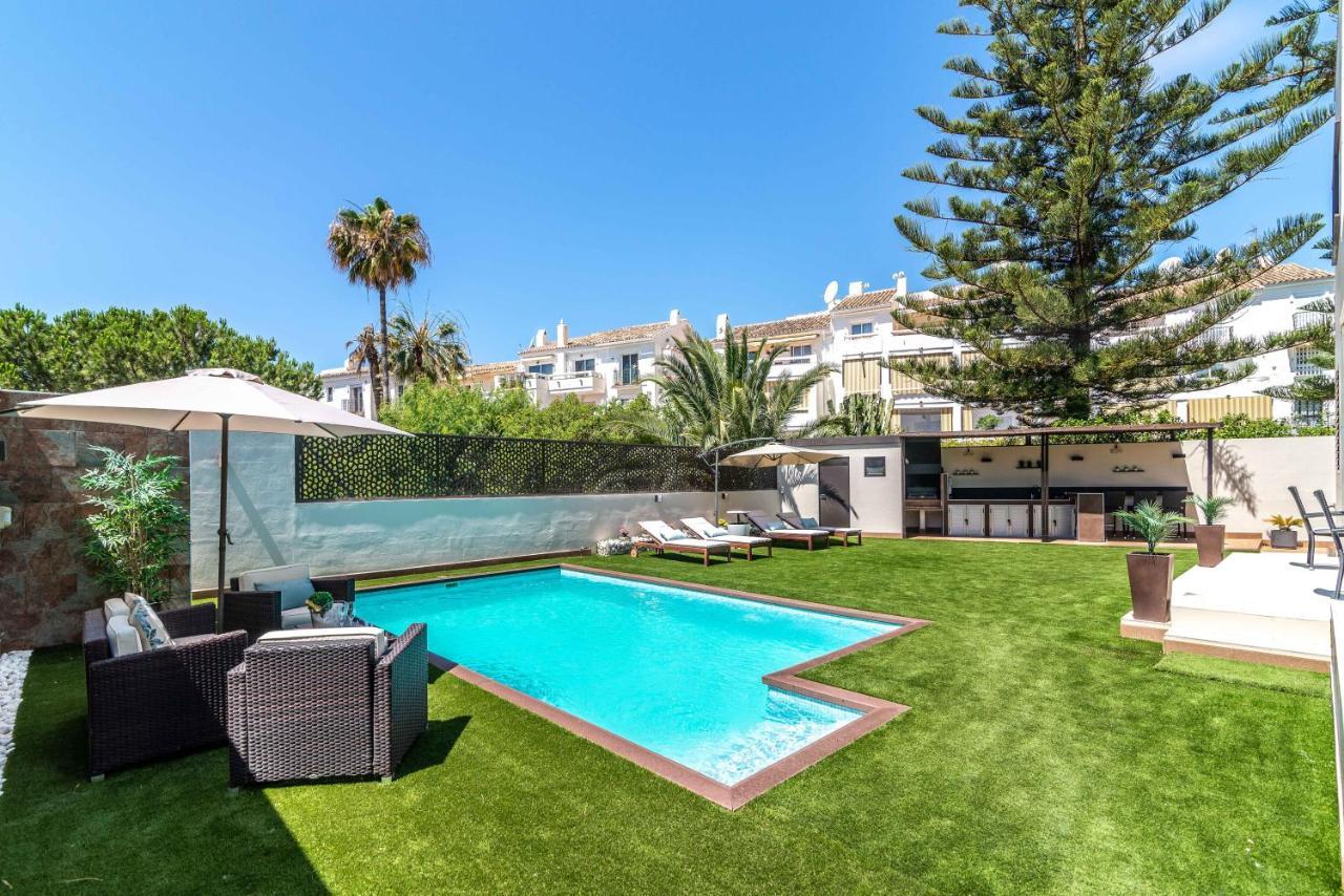 Vacation Marbella I Villa Riviera Del Sol, Private Pool, Jacuzzi, Walking Distance To The Beach Malaga Bagian luar foto